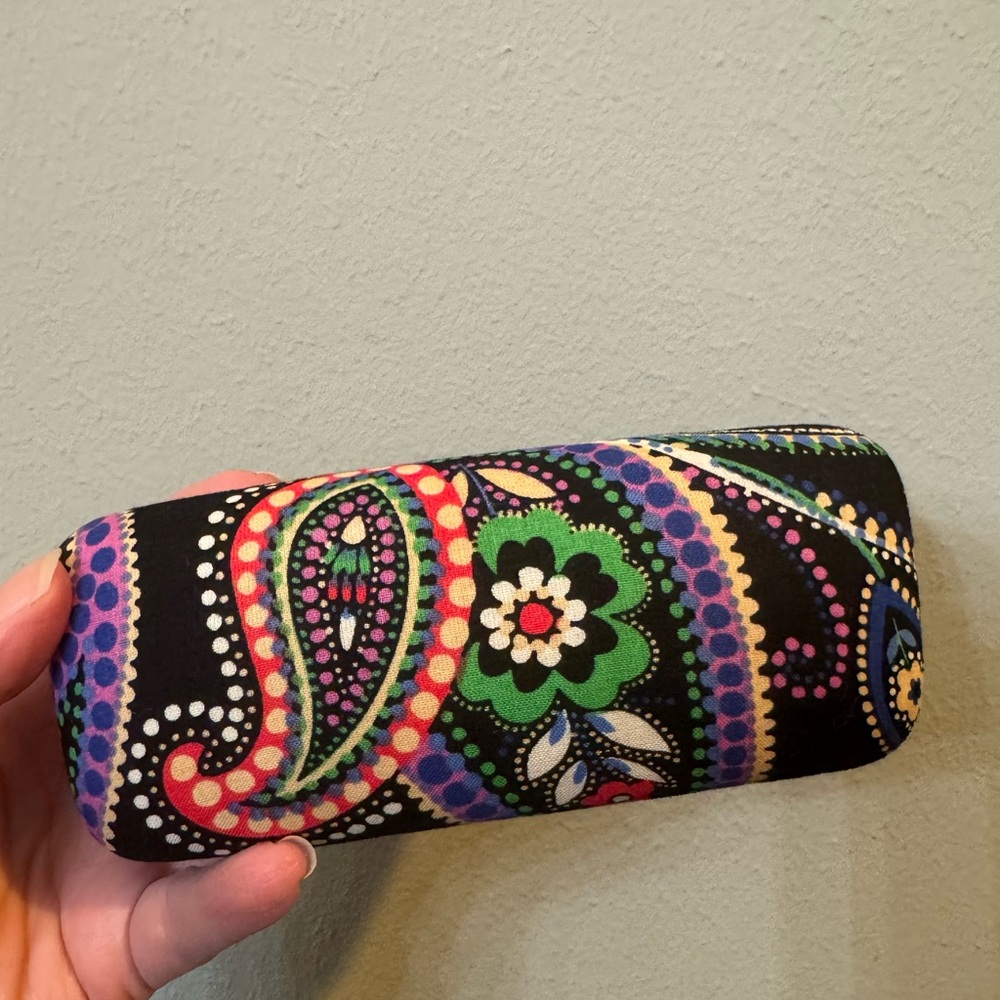 VERA BRADLEY Black Paisley Hard Sided Clamshell EYE GLASS CASE